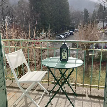 Nid Douillet Avec Balcon *